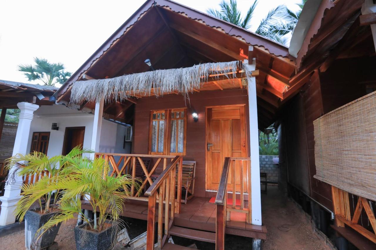 Trinco Star Cabana Trincomalee Eksteriør bilde