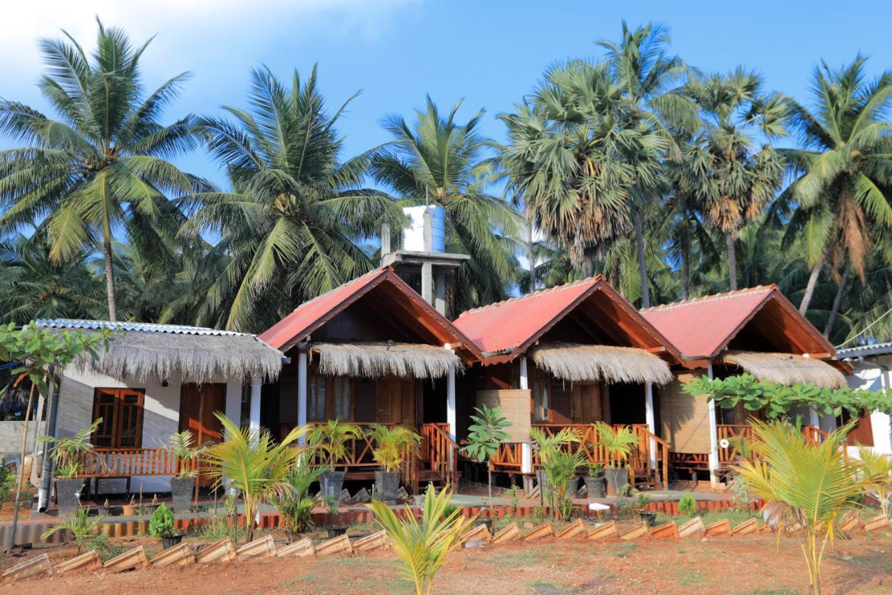 Trinco Star Cabana Trincomalee Eksteriør bilde